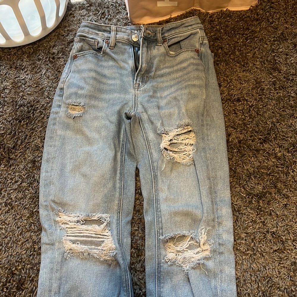 super cute mom jeans